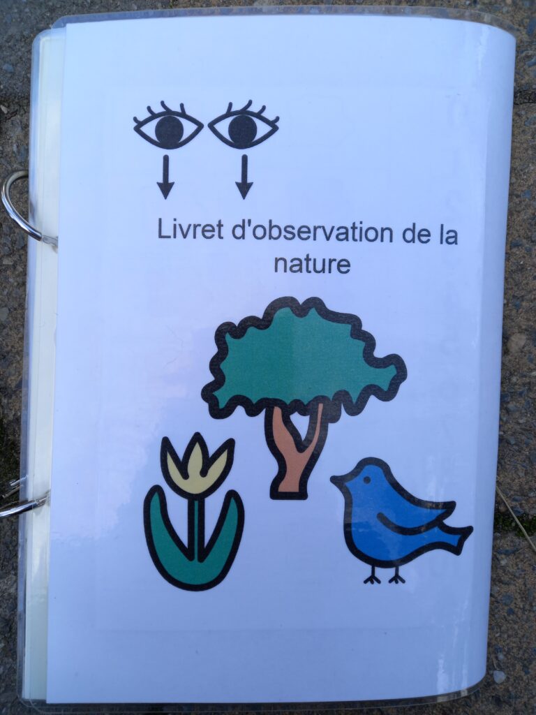 Page de garde d'un guide à destination des personnes à besoins spécifiques pour aider à observer la nature
